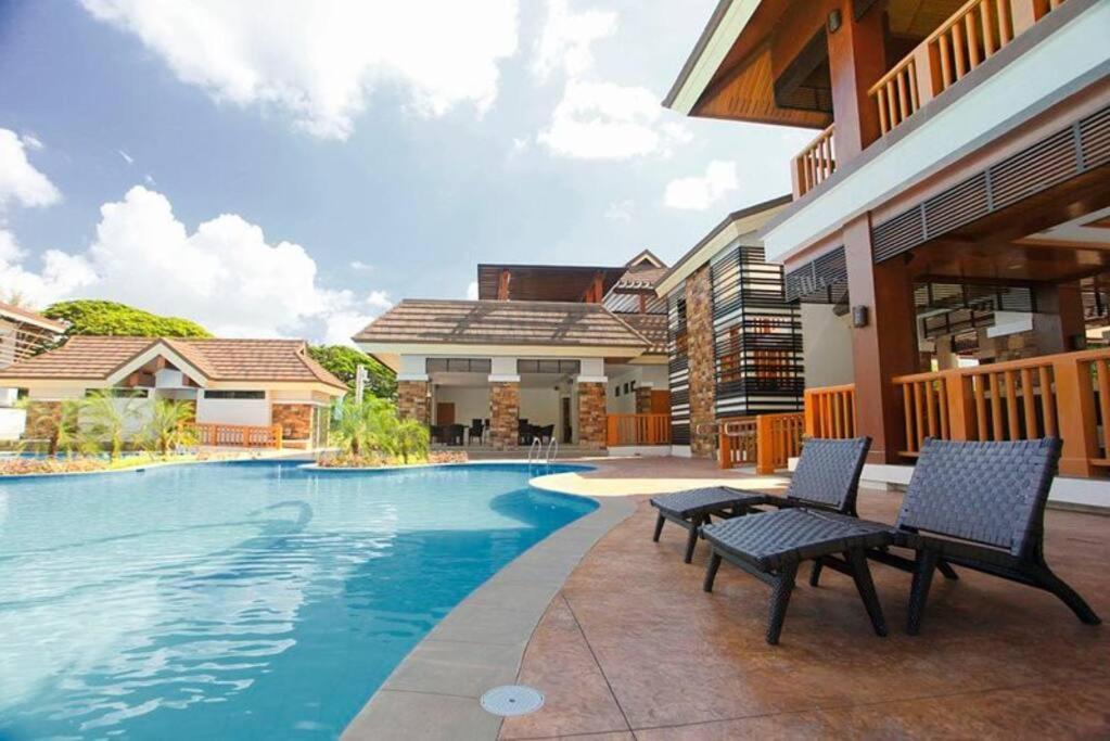 Dreamy 2Br Condo, With A Golf Course View Cebu Exteriér fotografie