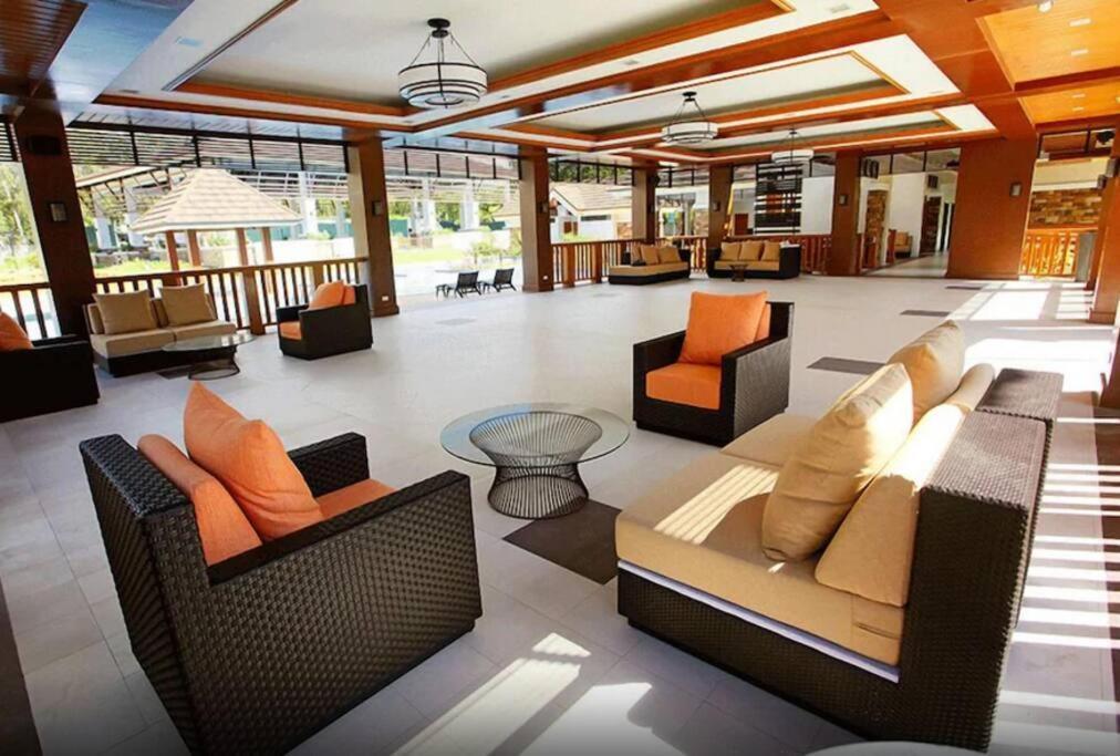 Dreamy 2Br Condo, With A Golf Course View Cebu Exteriér fotografie